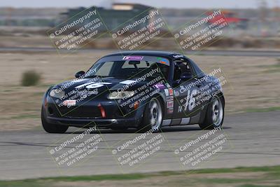 media/Oct-25-2025-CalClub SCCA (Sat) [[34c778dfbe]]/Group 2/Qualifying/